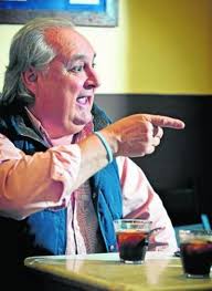 Ahora se habla más en los bares de política que de fútbol"