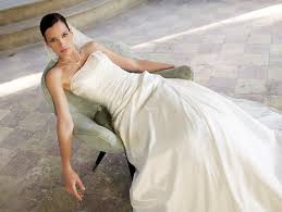 Check spelling or type a new query. Das Einmaleins Der Brautkleider Wir Sagen Ja