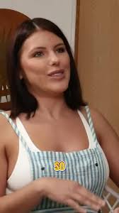 Ariel Randall Savannah