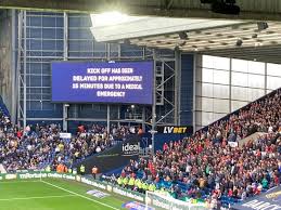 Halte dir den donnerstagabend frei, um die spiele live zu verfolgen. Medical Emergencies Delay West Brom Vs Bristol City Kick Off And Second Half As Two Fans Receive Treatment In The Stands A Week After Newcastle Incident