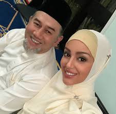 Kehadiran yang teramat mulia datuk seri cik puan julita aishah serta hadirin sekalian memeriahkan lagi majlis yang gilang gemilang ini. Alhamdulillah Dia Pulih Dari Penyakitnya Rihana Petra Lega Tengok Keadaan Tengku Ismail Leon