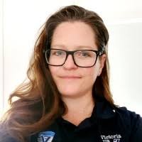 300+ perfiles de «Errington»