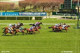 R&eacute;sultat de recherche d'images pour "cheval pmu  numero 18"