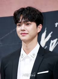 Prolly be more well known after the drama. Song Kang S Leaked Graduation Photos Look Like They Were Taken Just Yesterday Kissasian