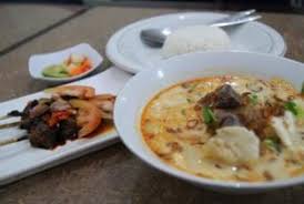 Warung yang bernama sop kaki kambing bang udin ini memang sangat dikenal di kalangan pemburu kuliner malam hari. 10 Sop Kambing Jakarta Paling Legendaris Artikel Unik