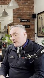 QUICK HANDS w Journalist Alan Howe.