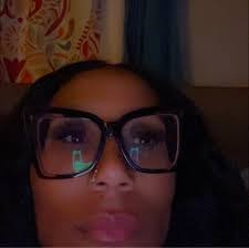 Diane Travisano's Instagram, Twitter & Facebook