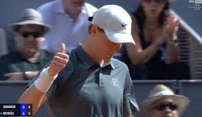 Sinner nervoso a Madrid, litiga con Vagnozzi? Il gesto (inaspettato) con Bonzi