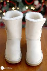 How To Clean Ugg Boots At Home So They Look Like New In 2020 Cleaning Ugg Boots Ugg Boots Sheepskin Boots