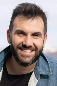 Comme de nombreuses personnalités, laurent ournac a été victime d'une usurpation d'identité, alertant sa communauté sur cette arnaque. Nyhbw0xf65tbhm