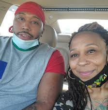 Does anyone have yarn to give away?