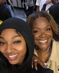 Angel Reese shows her new tatto "Chosen One". 💯🔥