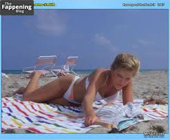 Courtney Thorne-Smith sexy photos for your viewing pleasure