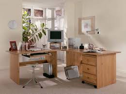 Wählen sie aus unseren drei holzfarbtönen ihren favoriten aus: Schreibtisch Eckschreibtisch Rollcontainer Wildeiche Kernbuche Kiefer Massiv Lanatura