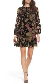50 Stylish Fall Wedding Guest Dresses For 2018 Junebug Weddings Velvet Shift Dress Shift Dress Guest Dresses