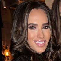 Rena Briggs's Instagram, Twitter & Facebook