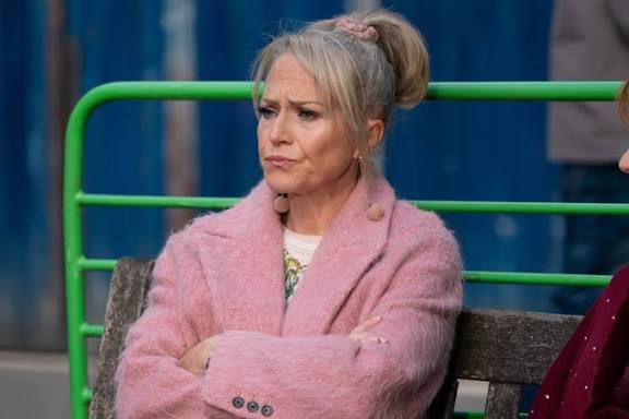 6 EastEnders spoilers: Linda Carter and Max Branning stage explosive  returns as Zoe Slater is trapped in a blaze | Radio Times