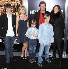 Jon bon jovi faced a parent's nightmare when his daughter stephanie bongiovi landed in the hospital from a heroin overdose. Jon Bon Jovi Recalls His Sadness When His Daughter Suffered A Heroin Overdose Daily Mail Online