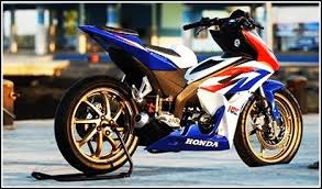Meski tren modifikasi motor bebek perlahan ditinggalkan, nyatanya kamu menemui sebuah modifikasi honda karisma x 125 yang tampil kece. Cara Memodifikasi Motor Karisma Agar Keren Modifmotorasli Com 2021