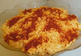 Urnebes Salata Cuisine
