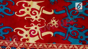 Karya lukisan dan relief suku dayak bercorak dekoratif, premitif dan magis dengan menonjolkan. Memahami Keyakinan Suku Di Kalimantan Melalui Motif Batiknya Regional Liputan6 Com