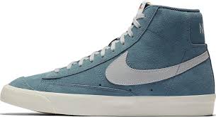 The unstructured blazer is possibly the most versatile piece of clothing you could own. Schuhe Nike Blazer Mid 77 Suede Top4running De