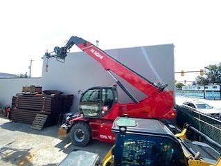 Magni HTH-2711 Telehandler