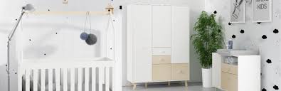 Ogni dettaglio è importante per garantire a tuo figlio quel comfort che rende piacevole ogni gesto quotidiano. Armadi Como Per La Cameretta Amf Mobili Di Design