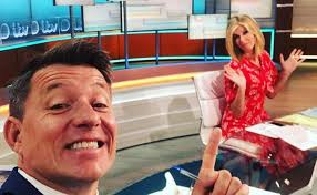 Kate garraway has said her husband derek draper is fighting so hard as he continues to battle the coronavirus. Kate Garraway Age Husband Family Net Worth Salary Weight Nationality Size Sign Color Bio Factmandu