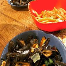 Epingle Par Abdou Benmerzoug Sur فوفا En 2020 Moules Frites Cuisine Recette