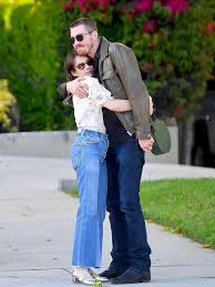 Эмма роуз робертс (emma rose roberts). Emma Roberts I Garret Hedlund Poyavilis Vmeste Para Podtverdila Roman Salt