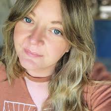 How to resolve FASFA form signing issue with incorrect social security  number?