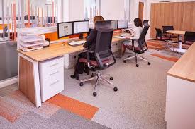 A Sleek And Clean Office With A Warm Feel Cps Interiors Desso Fuse Fields Elite Office Furniture Spectrum Window Plumbing Emergency Clean Office Interior