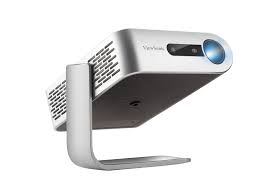 Creating the title page, adding a logo. Kleiner Beamer Fur Ziemlich Grosses Kino It Magazine