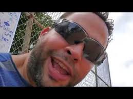 Gene Rosov playing chelo