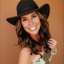 Molly Bruce's Instagram, Twitter & Facebook