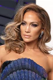 It's a big change for j. Jennifer Lopez S Curly Hair For The Holidays Pics Hollywood Life