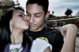 we sure are cuute for two ugly people : )