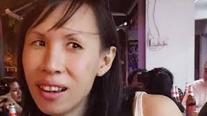 Lady Laughs with Discover