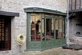 Tuto Bricolage Comment Poser Un Bow Window En 2020 Fenetre En Saillie Petites Maisons De Campagne Styles De Fenetre
