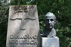 File:Igo Etrich, Salzburger Kommunalfriedhof.jpg - Wikimedia Commons