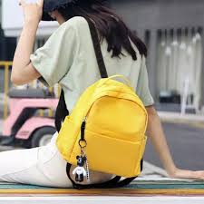 Betapa kagetnya aku, mataku seperti melihat hutan belantara di antara kedua kaki yang jenjang itu. Jual Diskon Tas Ransel Wanita Lucu Promo Tas Cewek Kecil Murah Jakarta Timur Jaket Bandungan Tokopedia