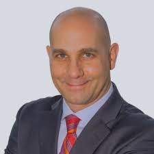 Evan Carmichael walks through how he found his single core value—and how  you can find yours too. What are your thoughts about this video? 🤝