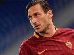 Er spielte auf der position оттянутый нап. Francesco Totti Timeline Football News Times Of India