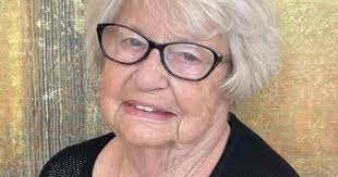 Wanda Dee Murray Hathaway