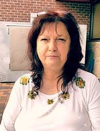 Tamara Cain's Instagram, Twitter & Facebook