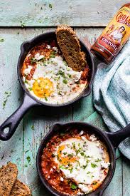 Spicy Turkish Style Baked Eggs Shakshuka A Super Easy Spicy Baked Egg Dish That S Perfect For Weeknight Dinners Www Wildeorch Shakshuka Food Baked Eggs