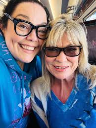 I've been waiting all day 💔💌 Nobody says hello.