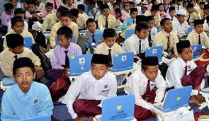 Untuk gaji guru yang berstatus pns atau guru tetap yayasan (gty) biasanya slip gaji memuat gaji pokok yang diterima. Guru Kafa Archives Mynewshub