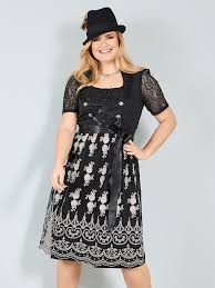 The fit is perfect, and it's so comfortable. Sara Lindholm Dirndl Mit Spitzenschurze Mia Moda